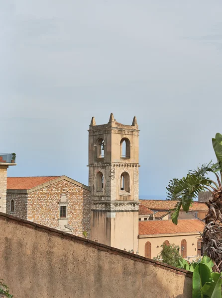 Gammelt Tårn i Taormina - Stock-foto