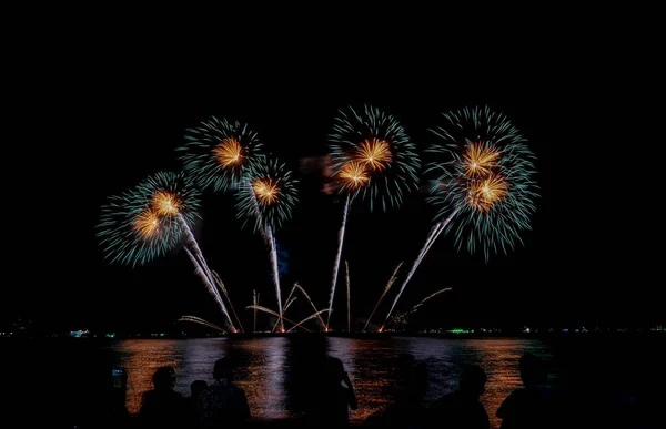 Feux Artifice Mer Dans Nuit Pour Célébration Des Nouvelles Années — Photo