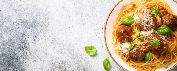 Pasta with Meatballs in tomato sauce top view. — Stock Photo, Image