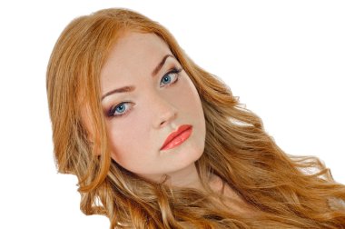 Kızıl saçlı güzellik