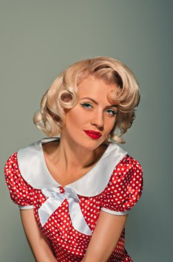 Güzel bir kızın portresi