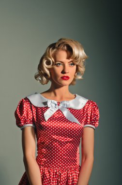 Güzel bir kızın portresi