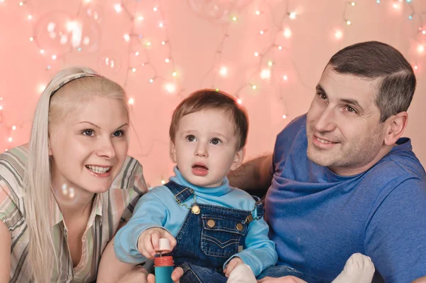 Porträtt om lycklig familj — Stockfoto