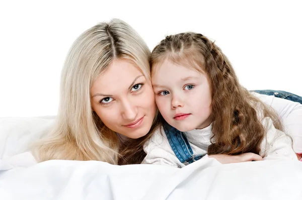 Giovane madre piccola figlia — Foto Stock