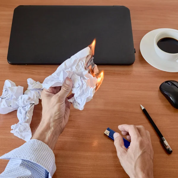 Crumpled Sheets Waste Paper Burning Office Table — ストック写真