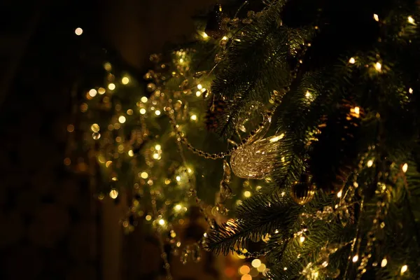 Новорічний Інтер 2021 Свічками Лампочками Боке Кімната Прикрашена Різдвяним Святом — стокове фото