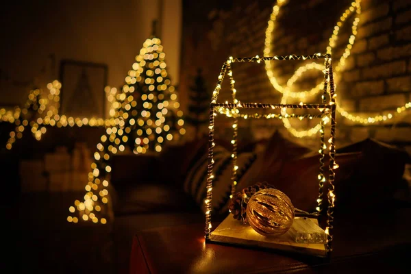 Anul Nou 2021 Interior Lumânări Becuri Bokeh Cameră Decorată Pentru — Fotografie, imagine de stoc