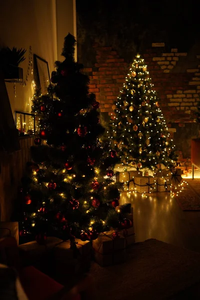 Nieuwjaar 2021 Interieur Met Kaarsen Lampen Bokeh Kamer Ingericht Kerst — Stockfoto