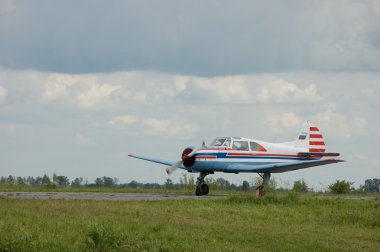 yak-18t uçak