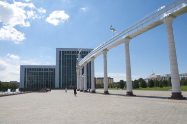 Bağımsızlık Meydanı, Taşkent, Özbekistan'ın Maliye Bakanlığı