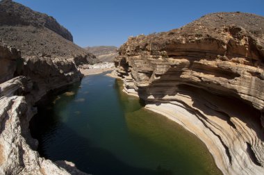 Kanyon havzasında. Sokotra Adası, yemen