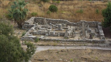 Old Town Byblos harabeleri. Lübnan
