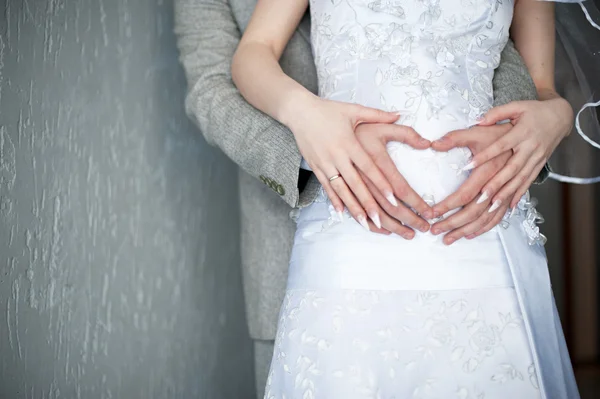 La novia y el novio. Boda —  Fotos de Stock