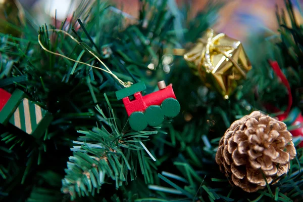 Geschmückter Weihnachtsbaum. — Stockfoto