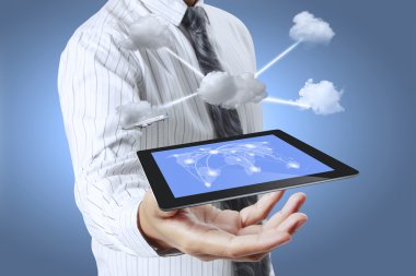 elinde tablet