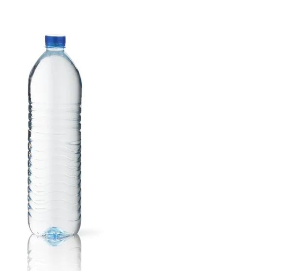 Mineraalwater van fles — Stockfoto