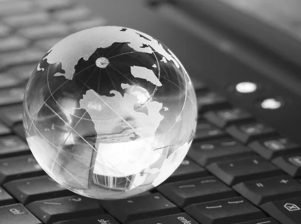 Globe sur clavier — Photo