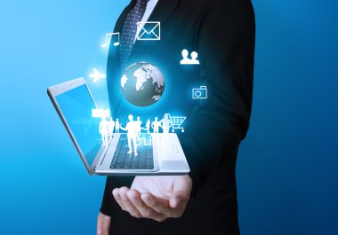 Teknoloji ellerinde.