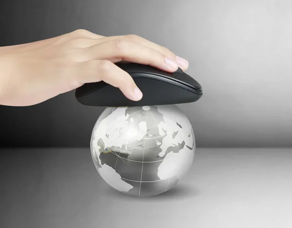 Hand with computer mouse and globe — Stock Photo, Image