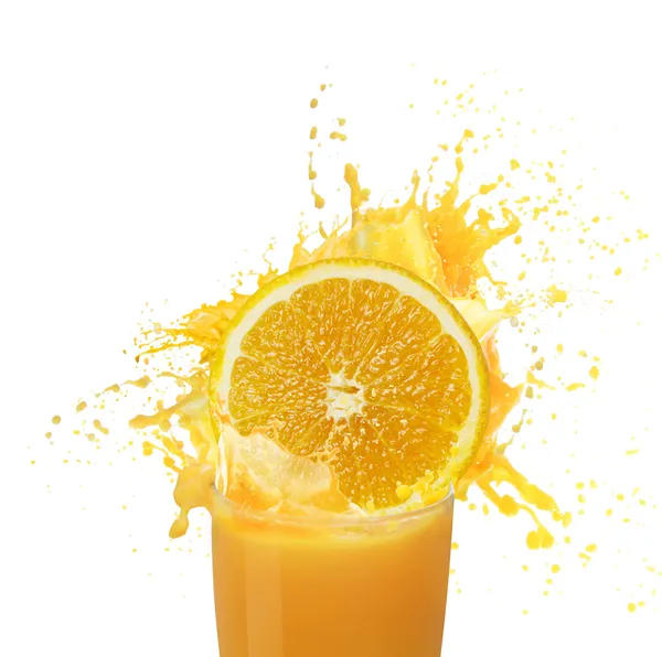 Orangensaft spritzt — Stockfoto