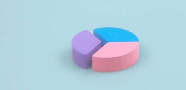 Çok renkli turta ahşabı grafiğini bağlayan iş