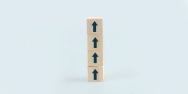 Simgeyle istiflenmiş tahta küp bloğunu yığın