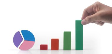 Çok renkli pasta grafiğini bir elde birleştirme işi