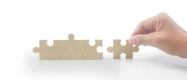 Yapbozu bağlıyorum. İş çözümleri başarı ve strateji kavramı