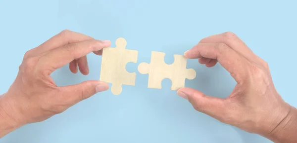 Connecting Jigsaw Puzzle Hand Business Solutions Success Strategy Concept — Stock Photo, Image