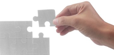 Yapbozu bağlıyorum. İş çözümleri başarı ve strateji kavramı