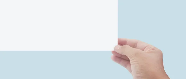Manos Sosteniendo Papel Blanco Para Papel Carta — Foto de Stock