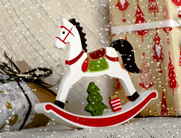 Kerstmis houten speelgoed paard — Stockfoto