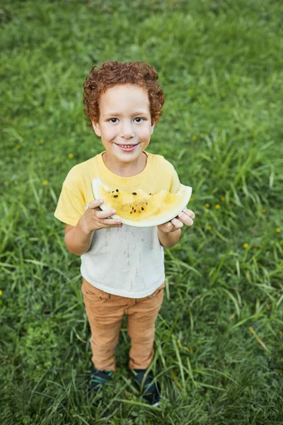 Boy Eating Watermelon Outdoors — Stock Photo, Image