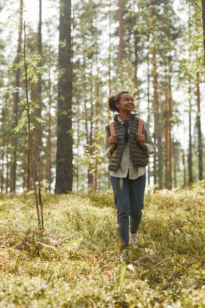 Young Woman in Forest — Stock Photo, Image