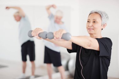 Olgun kadın ile Halter egzersiz