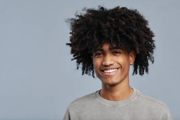 Minimal Portrait of African American Teenager — Stock Photo, Image