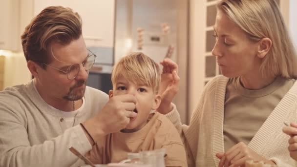 Chest Loving Caucasian Woman Man Sitting Sides Little Son Dad — Stock Video