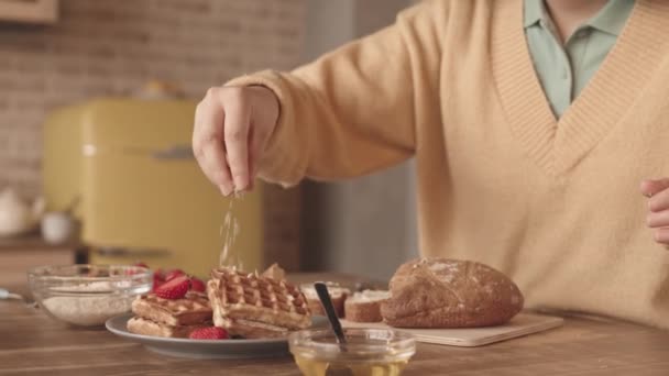 Slowmo Close Unrecognizable Female Hands Decorating Delicious Strawberry Waffles Coconut — Stock Video