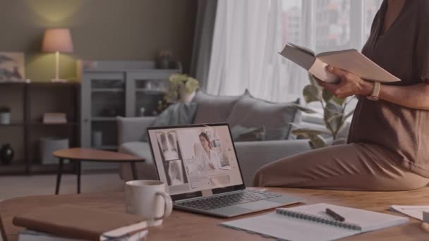 Cropped Slowmo Shot Unrecognizable Mature Woman Sitting Desk While Reading — Stock Video