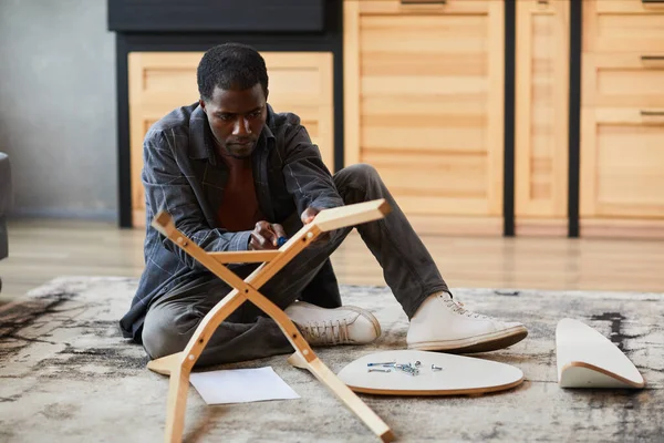 Jongeman Assembling Table — Stockfoto