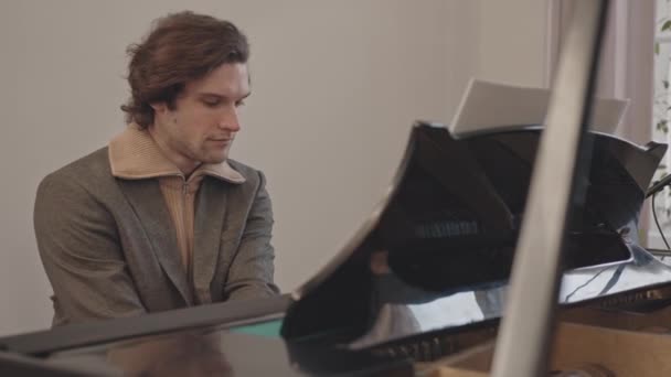 Waist Slowmo Young Caucasian Man Playing Piano Music School — Stock Video
