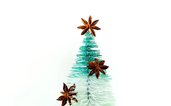 Χριστουγεννιάτικο Δέντρο Παιχνίδι Από Έλατο Διακοσμήσεις Από Φιλικά Προς Περιβάλλον — Φωτογραφία Αρχείου
