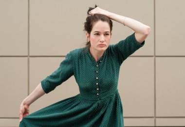 doğal bir görünüm posin ile kadın modeli