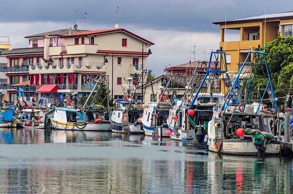 Fiskefartyg — Stockfoto