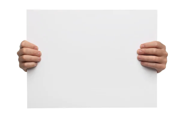 Manos masculinas sosteniendo papel en blanco aisladas sobre fondo blanco —  Fotos de Stock