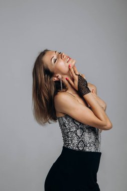 Kharkiv, Ukrayna 17.08.21 Dans pistinde dans eden insanlar