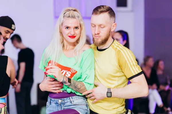 Харків Україна Люди Танцюють Бачату Танцмайданчику — стокове фото