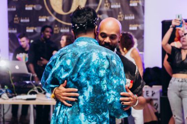 Kharkiv, Ukrayna 17.08.21 Dans pistinde dans eden insanlar