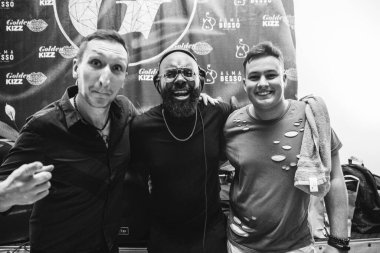 Kharkiv, Ukrayna 25.10.21 Dans pistinde kizomba dansı yapan insanlar