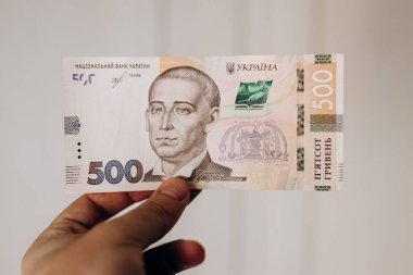 Ukrayna Hrivnia 'sının banknotları. 500 Ukrayna Hrivnia 'sı. Ukrayna 'nın parası